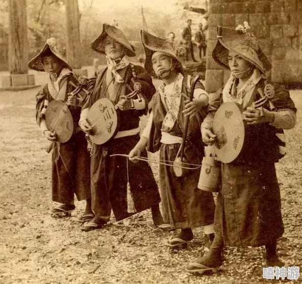 日本大一大二大三在一起读吗电影：探讨大学生之间的友谊与成长，反映青春岁月中的困惑与梦想