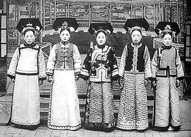 清朝荒淫牲艳史在线播放：惊人发现！古代皇宫竟隐藏着不为人知的秘密与丑闻！