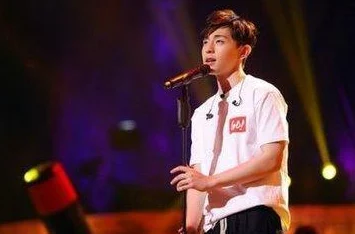 每日大赛在线吃瓜看点:深入分析赛事背后的精彩瞬间与观众反应,带你领略不一样的竞技魅力与娱乐体验 每日大赛在线吃瓜看点:深入分析赛事背后的精彩瞬间与观众反应,带你领略不一样的竞技魅力与娱乐体验