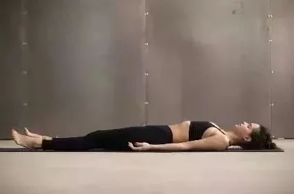 女教师-脱-了-内-裤-让我爽,课堂上的禁忌与欲望交织的心理分析与社会影响研究 女教师-脱-了-内-裤-让我爽,课堂上的禁忌与欲望交织的心理分析与社会影响研究