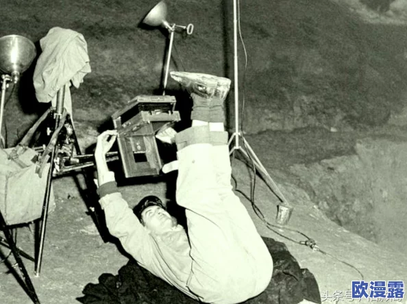 男插女下面，惊现不明生物！科学家称或为新发现，震撼全球，引发热议与讨论！