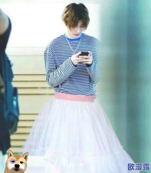 男生坤坤抽 女生坤坤：探讨性别角色在当代青年文化中的表现与影响