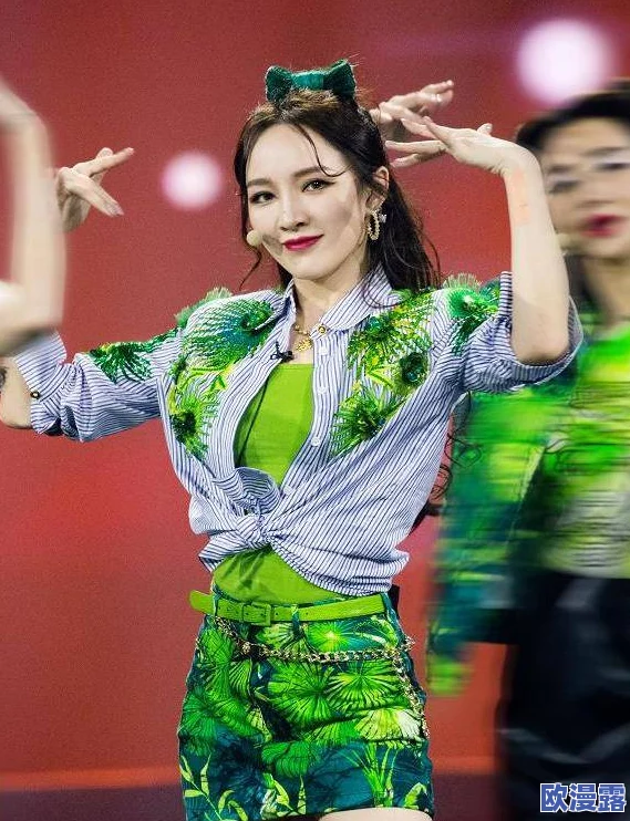 youjizzxxxx18hd人妖网友推荐这部作品画面精美内容丰富适合喜欢多元文化的观众观看让人耳目一新不容错过